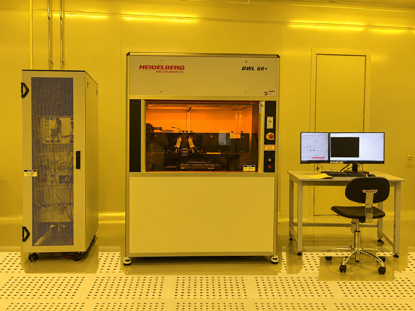 Heidelberg DWL 66+ laser direct-writing system in a cleanroom